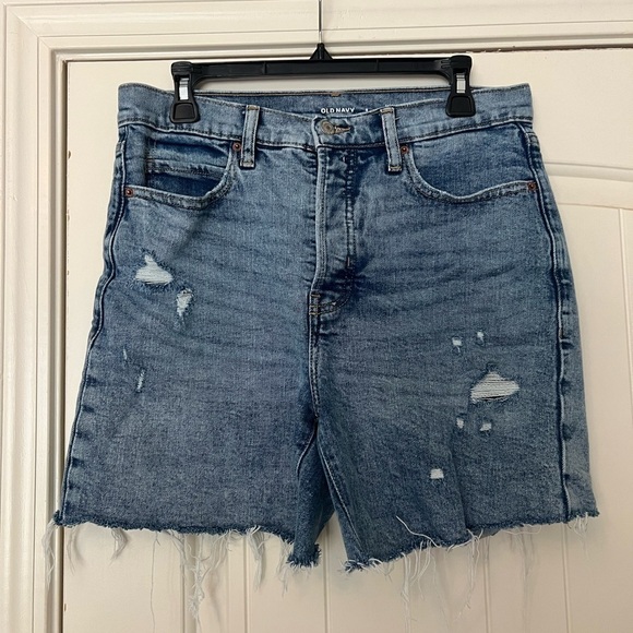 Old Navy Extra High Rise Sky High Straight Denim Shorts - Picture 1 of 6